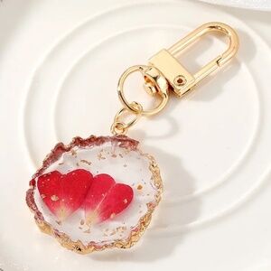 *TOPANGA* Gold x Dried Flower Resin Fashion Keychain